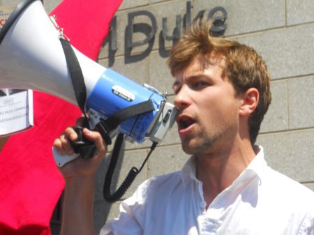 CLASSE spokesperson Gabriel Nadeau-Dubois pledges solidarity with Indigenous peoples' struggles.