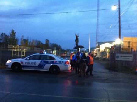 Activists lock-down at Montreal oil refinery to protest Enbridge's Line 9, Alberta tar sands