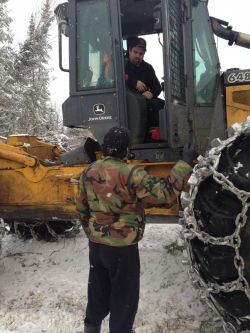 Les Algonquins de Lac Barrière ont mis un frein aux opérations forestières non autorisées sur leur territoire jusqu’à ce que les accords soient respectés