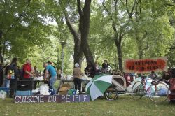 La Cuisine du Peuple, and Occupy Montreal mainstay, set up a table and served free food throughout the weekend (Sophie Blais)